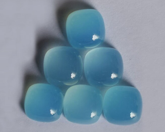 สีฟ้าน้ำทะเล