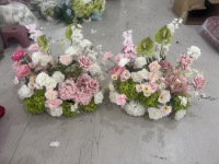 S718 Composition florale artificielle sur sol en soie personnalisée, roses blanches et vertes, pour allée de mariage et décoration de fête