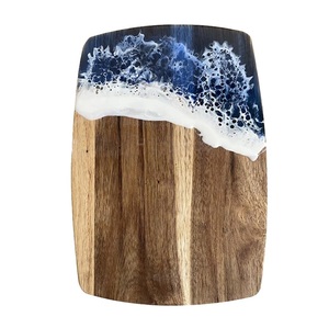 Planche à découper en bois de résine unique Accessoire de cuisine accrocheur pour la présentation des aliments Planche à fromage à vendre - Product Image 1