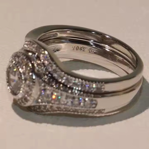 Anillo de diamantes de moissanita totalmente helado, joyería hecha a mano para boda o fiesta, estilo Hip Hop elaborado en oro blanco de 10kt - Product Image 4