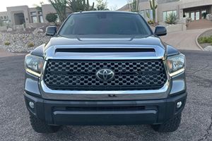 รถยนต์มือสอง ปี 2018 โตโยต้า ทันดรา SR5 ครูว์แม็กซ์ ขับเคลื่อน 4 ล้อ พวงมาลัยซ้าย/ขวา - Product Image 2