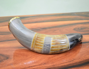 Corne à boire artisanale en os de vache viking, écologique, de haute qualité, fabriquée en Inde, en matériaux organiques, avec logo personnalisé, cadeau d'affaires - Product Image 5