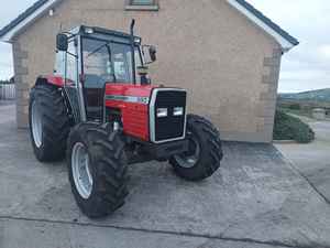 Tractor Agrícola Massey Ferguson 390T con Ruedas/Orugas, Motor Potente, Bomba de Engranajes y Caja de Cambios para Uso Agrícola, Usado - Product Image 5