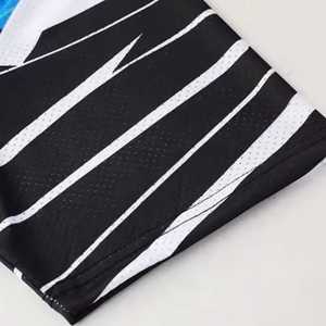 Tenues de football sur mesure en gros, haute qualité, pour adultes, avec nom et numéros d'équipe personnalisés, respirantes, écologiques et légères - Product Image 4