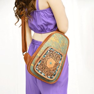 Nouvel arrivage de sac à bandoulière occidental de grande capacité usiné à la main en cuir véritable accent de fourrure pour l'automne-au prix de gros - Product Image 4