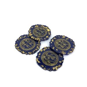 Sous-verres translucides bleus de 4 pouces, design artisanal indien classique, carrés en laiton et résine - Product Image 2