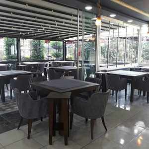 โต๊ะอาหารทรงสี่เหลี่ยมทันสมัย เฟอร์นิเจอร์ร้านอาหารเชิงพาณิชย์ ที่นั่งบูธไม้สำหรับคาเฟ่ โรงแรม และพื้นที่รับประทานอาหาร - Product Image 1