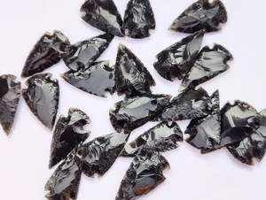 Obsidiana negra hecha a mano, artesanías naturales de 1-1,5 pulgadas, figurita de piedra semipreciosa tejida a mano, puntas de obsidiana - Product Image 2