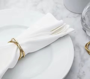 Nouveaux ronds de serviette ensemble de 4 décoration de mariage maison hôtel décor dessus de table meilleure vente doré fini rond de serviette - Product Image 4