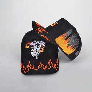 Premium 3D Broderie Plaine De Mode Casquette De Camionneur pour Hommes Logo Personnalisé Maille Chapeau Réglable Strapback 5 Panneau Casual Streetwear Cap - Product Image 1