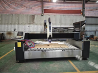 Nouvelle machine de gravure sur pierre CNC 3 axes haute précision, broche simple 7,5 kW, longueur de coupe maximale 2400 mm pour le gravure en relief profond