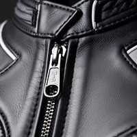 Combinaison de course en cuir de moto noire pour dames sur mesure, taille personnalisée, logo brodé et motifs d'impression uniques