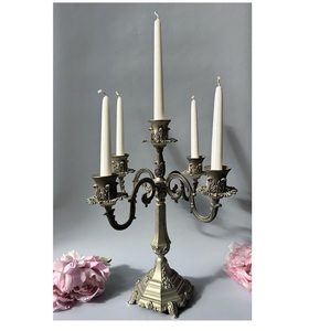 Candelabro de Latón y Aluminio Hecho a Mano, Personalizado, con Acabado Premium, Estilo Moderno, Decoración para el Hogar de Alta Gama - Product Image 5