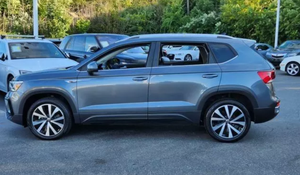 Auto Usado en BUEN Estado, Volkswagen <span class=keywords><strong>Taos</strong></span> 1.5T SE 2022, SUV, Envío a Todo el Mundo - Product Image 6