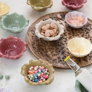 Plateau en bois de manguier de qualité supérieure Design gravé au laser Assiette de service en bois massif pour collations Dîner Fruits Écologique - Product Image 4