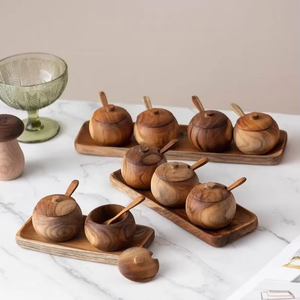 Boîte à épices en bois élégante pour un style de cuisine haut de gamme offrant un look propre et une utilité - Product Image 1