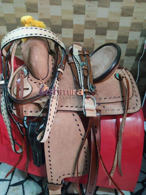 สีน้ำตาล