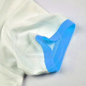 Uniforme de Fútbol Sublimado a Precio Económico, Nuevo Diseño con Logotipo Personalizado, 100% Poliéster, Secado Rápido y Transpirable para Hombre - Product Image 4