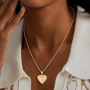 Collar con colgante en forma de corazón de viento para mujer, diseño tridimensional de acero inoxidable 304 para usar en festivales de moda - Product Image 2