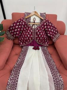 Saree en fausse georgette intemporelle avec de beaux embellissements de fil et de paillettes Royal Faux Ensemble idéal pour les fêtes et les fêtes - Product Image 5