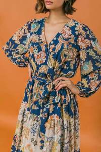 Robe mi-longue à imprimé Floral, col en V, manches bouffantes à volants, Slim, fendue, en Polyester, vêtements pour femmes, nouvelle collection été 2023 - Product Image 2