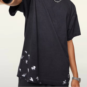 T-shirt surdimensionné vintage pour hommes avec logo personnalisé lourd 310 GSM 100% coton éclaboussures de peinture - Product Image 2