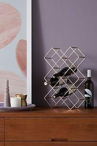 The Tipple Throne Support à vin en métal Porte-vin décoratif pour la décoration du salon et de la fête Personnalisable - Product Image 6