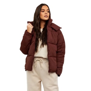 Nouvelle mode, tendance, design personnalisé, veste chaude d'extérieur pour femmes avec logo personnalisé - Product Image 1