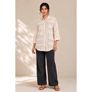 Haut court en mousseline beige Nayantara Myra pour femme, coupe ample, chemisier décontracté à boutons, respirant, couleur unie pour le printemps, l'été et l'automne - Product Image 6