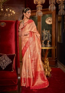 การทอผ้าฮาล์มดรูมที่พระราชและอุดมไปด้วยผ้าไหม Paithani พร้อมส่าหรีพิมพ์ดิจิตอลที่สวยงาม - Product Image 6