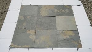Vente en gros de carreaux indiens d'ardoise rustique d'automne Revêtement mural et revêtement de sol en pierre naturelle Finition fendue décorative pour hôtels - Product Image 3