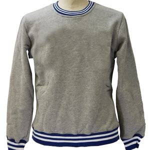 Sudadera universitaria unisex extragrande con forro, cuello alto, para invierno, con bordado personalizado y parches de chenilla - Product Image 4