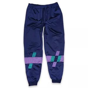 Conjuntos cortavientos elegantes para adultos en tela de nylon Precio al por mayor Conjuntos de dos piezas de tendencia Conjuntos de prendas de vestir - Product Image 5