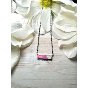 Collier Steve Francisco en Coton Doux, Dahlia et Argent Sterling avec Technologie d'Encastrement par Sertissage - Product Image 1