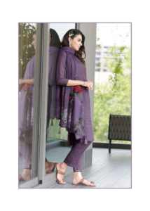 Recién llegado, ropa hermosa, estilo moderno, pantalón Kurti de algodón Cambric puro y Dupatta con fabricación de trabajo Shifflei pesado de la India - Product Image 2