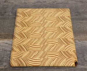 Tabla de Cortar Rectangular de Madera Artesanal MS con Mango, 12 mm de Grosor, Duradera y Apta para Lavavajillas - Product Image 2