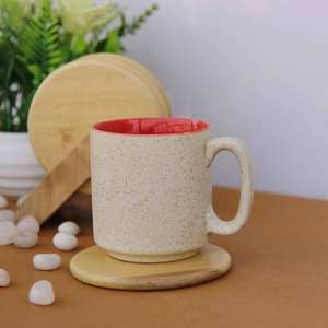 Posavasos de madera redondo de alta calidad, Juego de 4 posavasos de decoración de barra para el hogar para taza en posavasos de nogal de forma redonda - Product Image 2