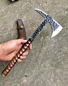 Tête de hache viking en acier inoxydable de qualité industrielle avec manche en bois de frêne, 20 pouces, utilisation en extérieur personnalisée - Product Image 1