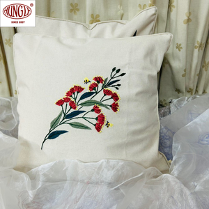 Almohada de Algodón 100% con Bordado Floral y Animal en Varios Colores para Decoración del Hogar, Cojín Elegante que Realza el Diseño Interior - Product Image 5