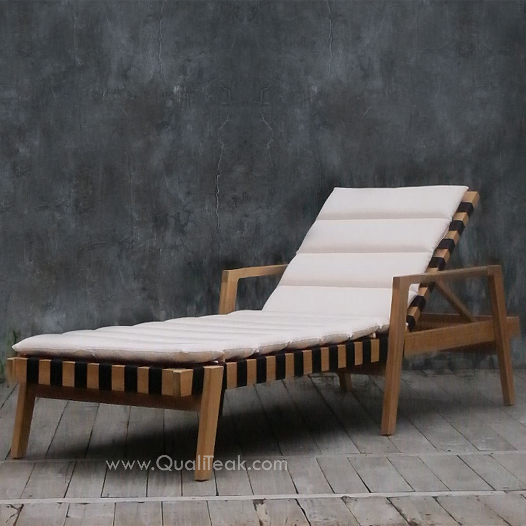 สีไม้สักธรรมชาติ