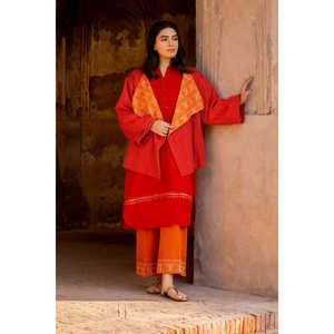 Veste courte asymétrique brodée en Khaddar rouge pour femme, style bohème personnalisable, cuir teinté avec rembourrage en coton, taille XL - Product Image 3