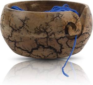 Cuenco de hilo de madera hecho a mano con gancho de remolino organizador de almacenamiento de ganchillo rústico artesanal soporte de hilo tejido - Product Image 5