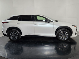 Lexus RZ 450e Premium AWD 2024 Usado - Listo para Enviar - Product Image 5