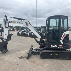 Mini pelles CAT E35 de bonne qualité (jusqu'à 12,000 lbs) avec moteur central et composants de pompe à vendre - Product Image 3