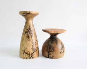 Bougeoir en bois à six colonnes, idéal pour la décoration intérieure, centre de table et éclairage festif, fabriqué à la main en Inde - Product Image 1