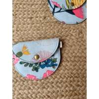Dompet Mini Gaya Bohemian Unisex Misty Grey Meadow Grey, Tempat Kartu Pendek, Penutup Kancing, Lapisan Kain Katun, Logo Cetak