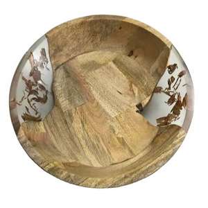 Bol de service de luxe en bois naturel durable et écologique avec des accents d'art en résine pour les salades, les fruits, les aliments secs et les fêtes - Product Image 1