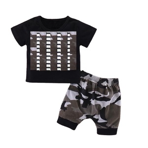 Ensemble d'été décontracté pour garçon 100% T-shirts et shorts en coton doux et frais motif floral compact peigné - Product Image 2