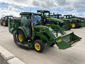 รถแทรกเตอร์สำหรับงานเกษตรขนาดเล็ก รุ่น 2024 JD 3046R แบบมีห้องโดยสาร ขับเคลื่อน 4 ล้อ พร้อมที่ตักด้านหน้า ระบบ PTO กลางด้านหลัง และ PTO กลางด้านหน้า - Product Image 5
