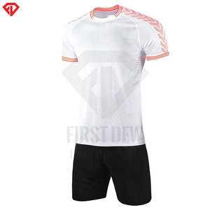 Nouvel uniforme de football uni pour hommes 100% Polyester Logo personnalisé uniformes d'équipe de haute qualité à bas prix uniforme de football - Product Image 5